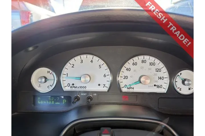 $11874 : Ford Thunderbird 2004 Deluxe image 7