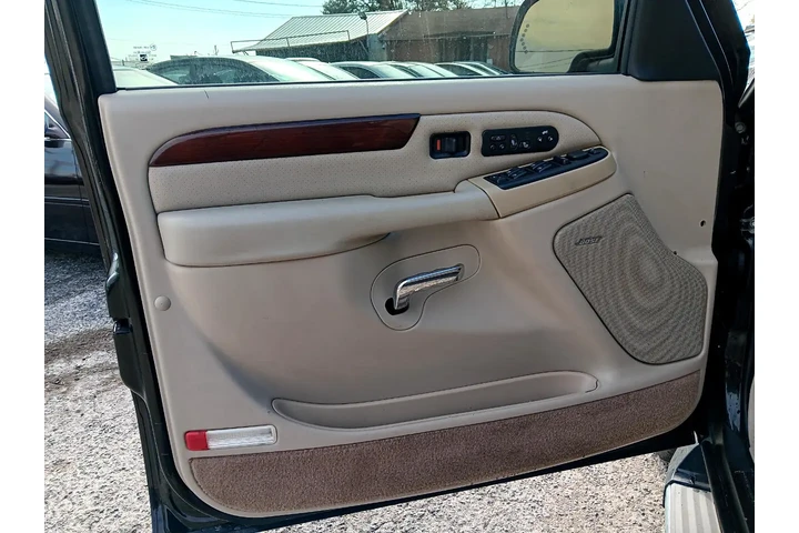 $2500 : 2006 Escalade BASE image 9