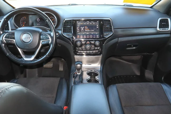 $21988 : 2021 Grand Cherokee Laredo X image 10