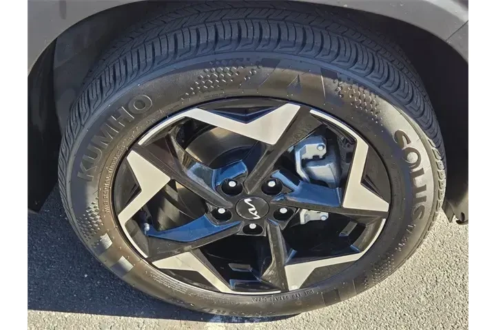 $21885 : Kia Seltos 2024 EX 4dr SUV image 8