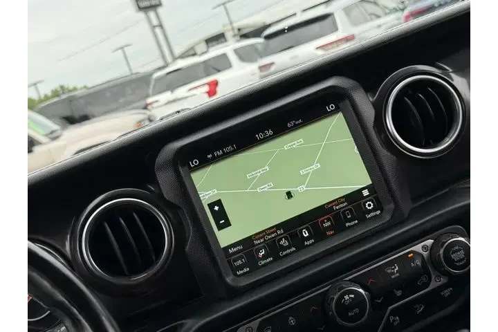 $24500 : Jeep Wrangler Unlimited 2021 image 4