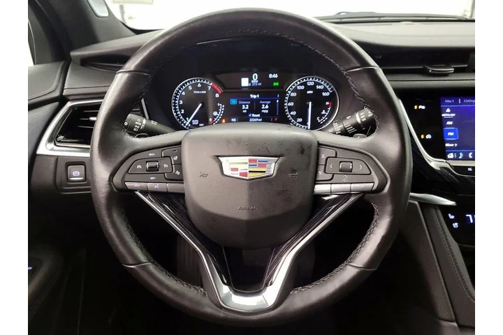 $38998 : Cadillac XT6 2025 Premium Lu image 10