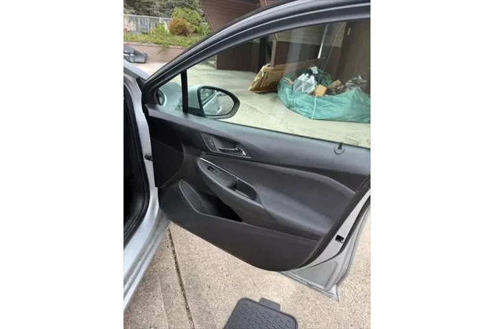 $7998 : Chevrolet Cruze 2018 LS Auto image 8