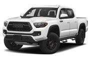 PRE-OWNED 2018 TOYOTA TACOMA en Madison WV