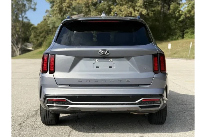 $17999 : 2021 Sorento S image 8