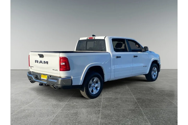 $38456 : Ram 1500 2025 4x4 Big Horn 4 image 5