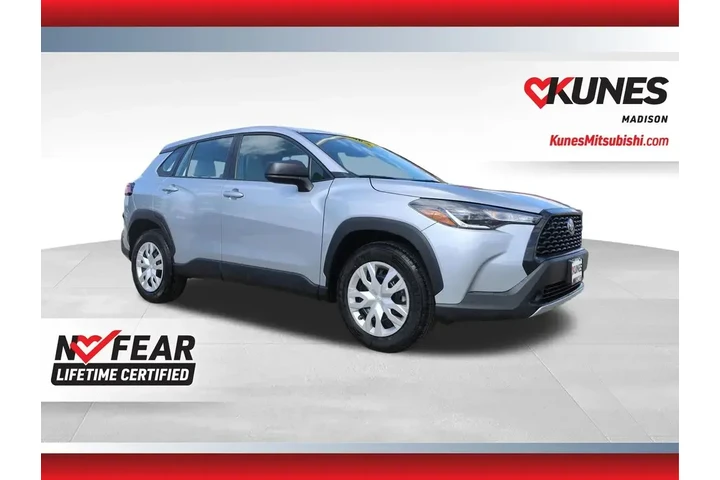 $24677 : Toyota Corolla Cross 2024 AW image 1