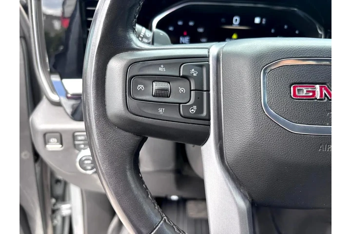 2023 GMC Sierra 1500 SLT Crew image 9