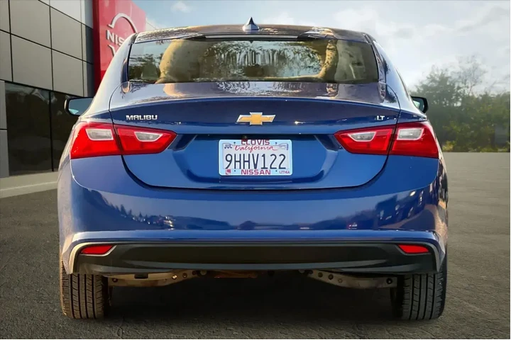 $16799 : Chevrolet Malibu 2023 LT 4dr image 8