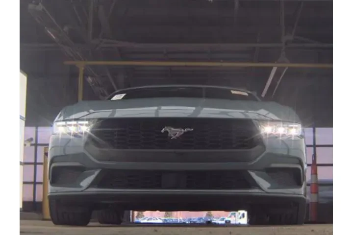 $29993 : Ford Mustang 2024 EcoBoost 2 image 3