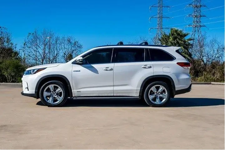 $25465 : Toyota Highlander Hybrid 201 image 5