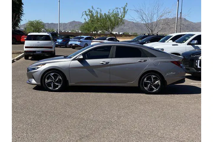 $17731 : Hyundai ELANTRA 2023 SEL 4dr image 6
