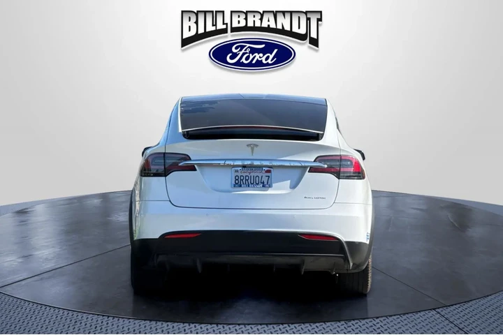 $39994 : Tesla Model X 2020 AWD Long image 4
