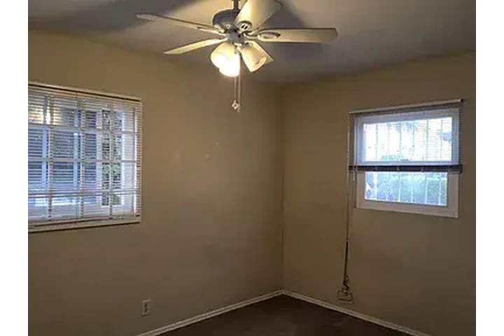 $2100 : Beautiful 2bedroom in LA image 7
