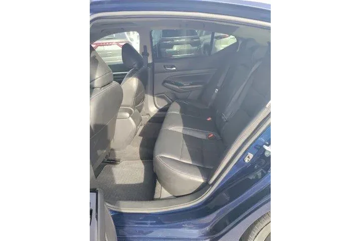 $19888 : Nissan Altima 2023 2.5 SR 4d image 10