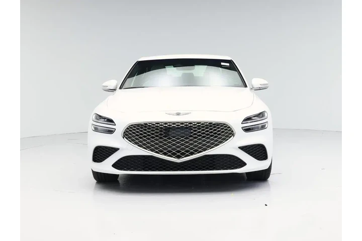 $33998 : Genesis G70 2025 2.5T Standa image 5