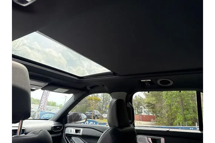 $37339 : Ford Explorer 2021 AWD ST 4d image 9