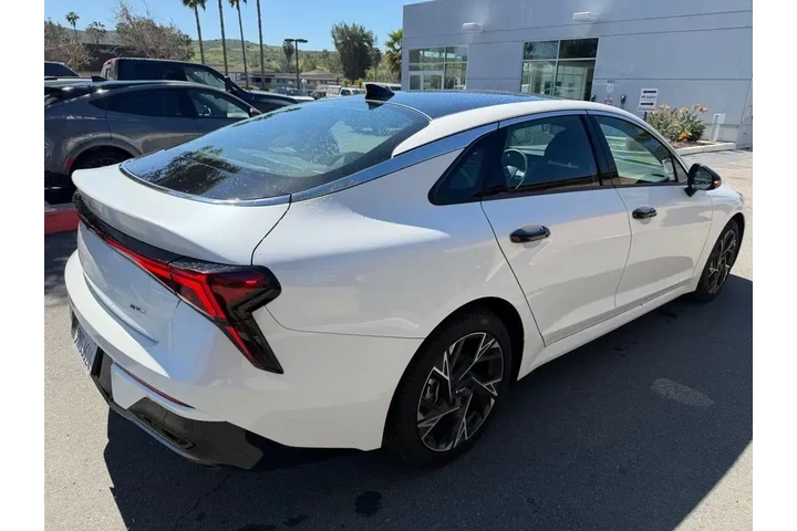 $28028 : Kia K5 2025 GT-Line 4dr Seda image 7