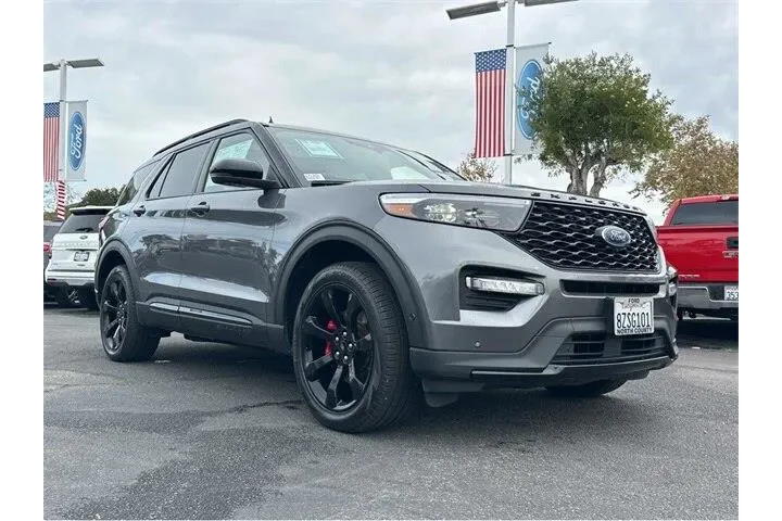 $28900 : Ford Explorer 2022 AWD ST 4d image 3