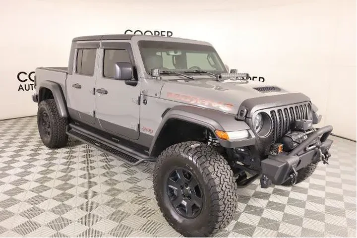 $38270 : Jeep Gladiator 2023 4x4 Moja image 1