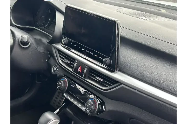 $19782 : Kia Forte 2024 GT-Line 4dr S image 9