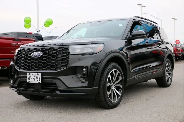 $37521 : Ford Explorer 2025 AWD ST-Li image 1