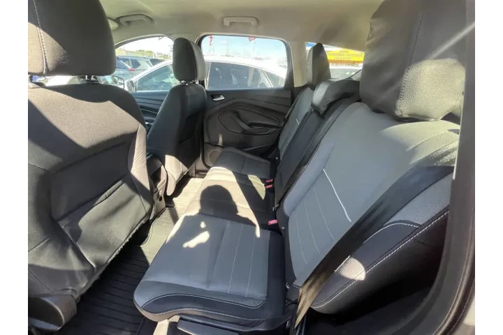 $4350 : 2015 Escape SE image 6