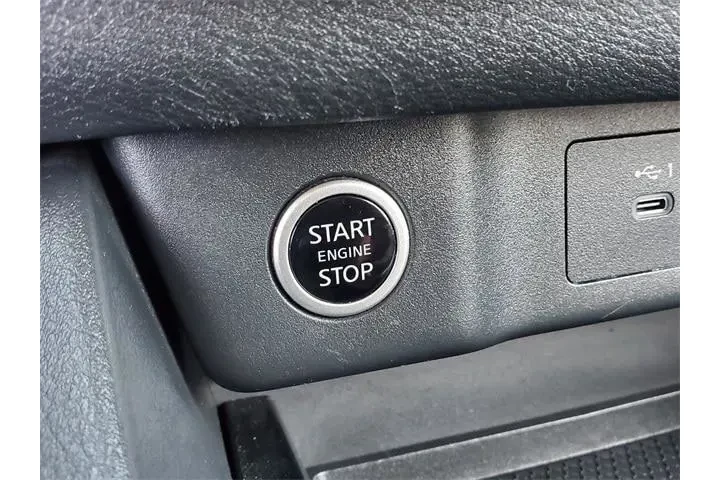 $24751 : Nissan Rogue 2023 SV 4dr Cro image 8