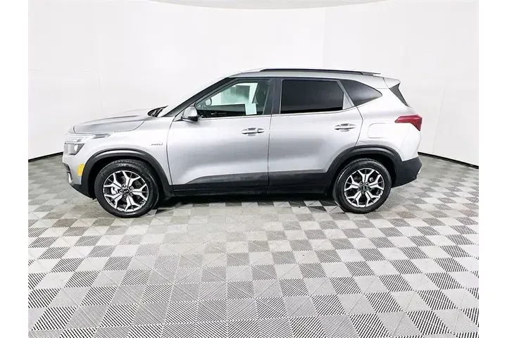 $17900 : Kia Seltos 2021 AWD EX 4dr S image 4