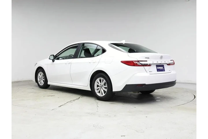 $26998 : Toyota Camry 2025 LE 4dr Sed image 2