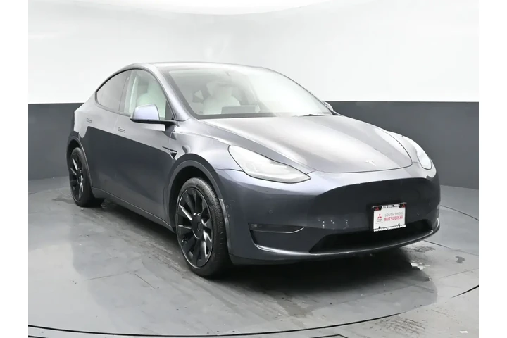 $18326 : Tesla Model Y 2021 AWD Long image 2