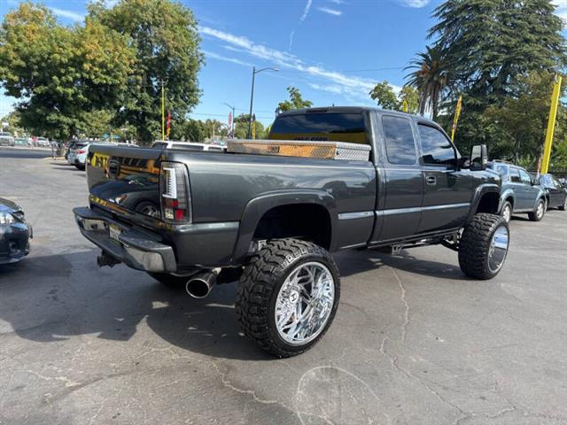 $28995 : 2003 Silverado 2500HD LT image 7