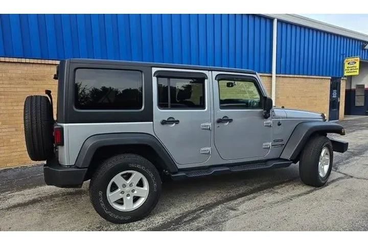 $22498 : Jeep Wrangler JK Unlimited 2 image 3