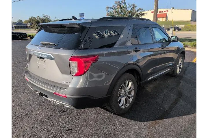 $39800 : Ford Explorer 2023 AWD XLT 4 image 3