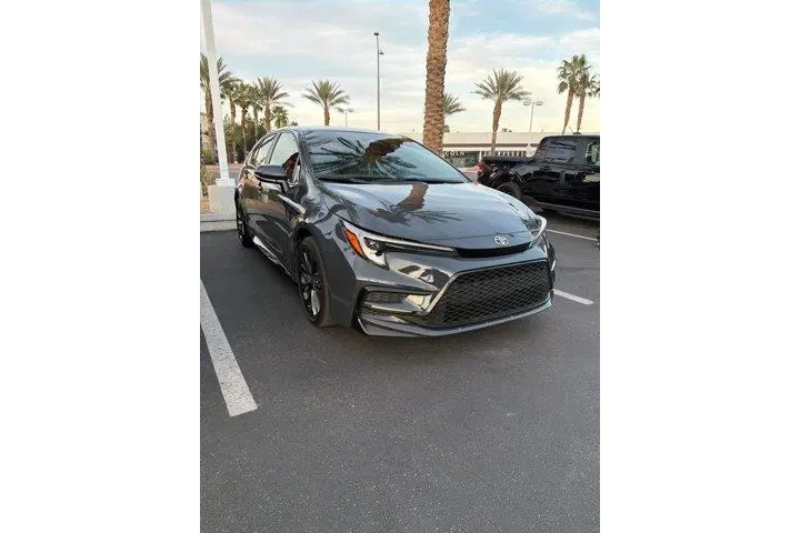 $22740 : Toyota Corolla 2024 SE 4dr S image 2