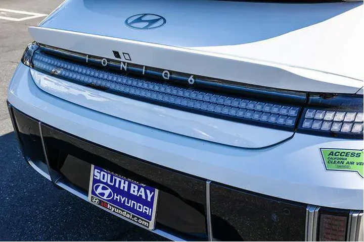 $20998 : Hyundai IONIQ 6 2023 SEL 4dr image 7