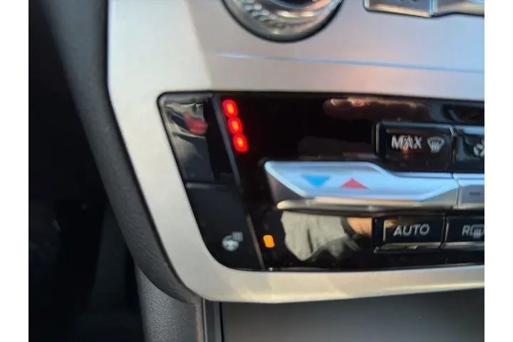 $29992 : Ford Explorer 2022 XLT 4dr S image 10