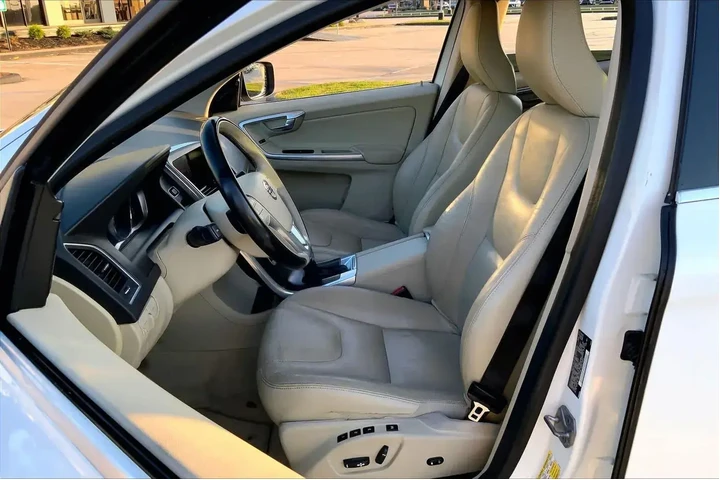 $12781 : Volvo XC60 2016 T5 Drive-E P image 8