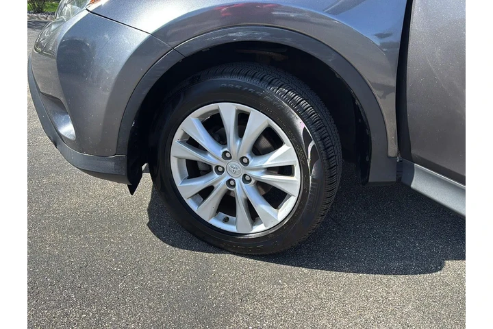 $23478 : 2014 RAV4 Limited image 5