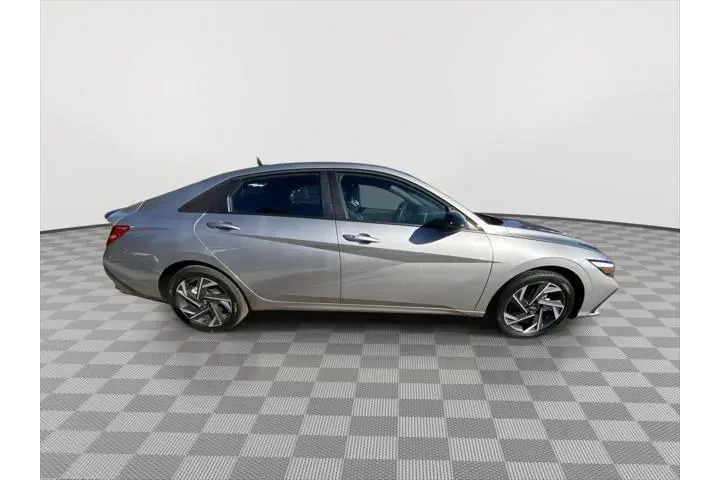 $24488 : Hyundai ELANTRA 2025 SEL Spo image 4