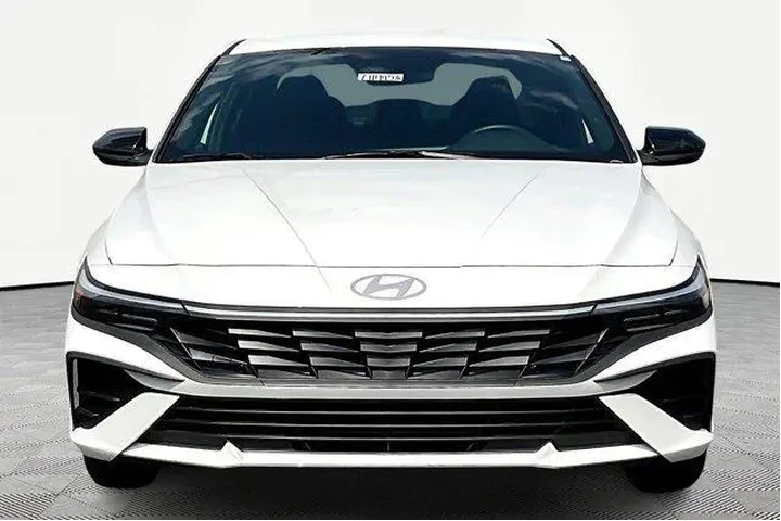 $23724 : Hyundai ELANTRA 2026 SEL Spo image 2