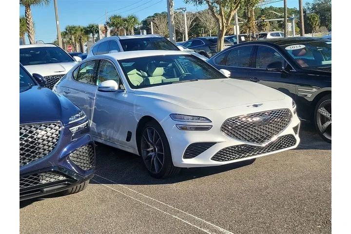 $34955 : Genesis G70 2025 2.5T Standa image 1
