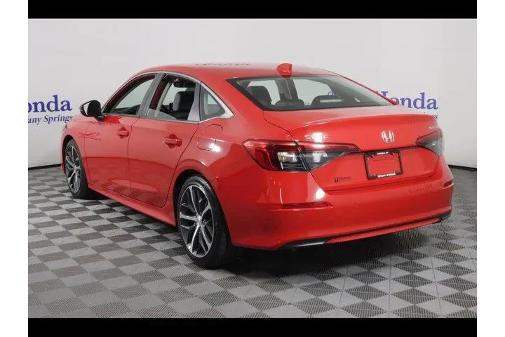 $28875 : Honda Civic 2023 Touring 4dr image 5