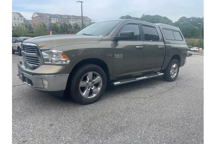 $13139 : Ram 1500 2013 4x4 SLT 4dr Cr image 2
