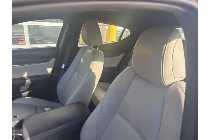 $17795 : Mazda Mazda3 Hatchback 2019 image 9