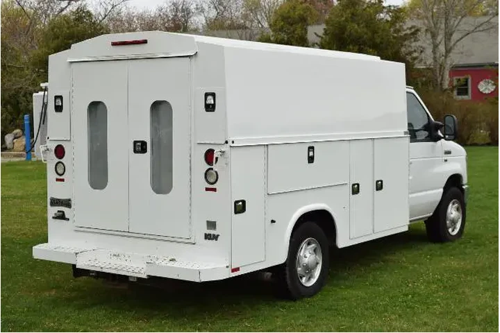 $18990 : Ford E-Series 2016 E-350 SD image 7