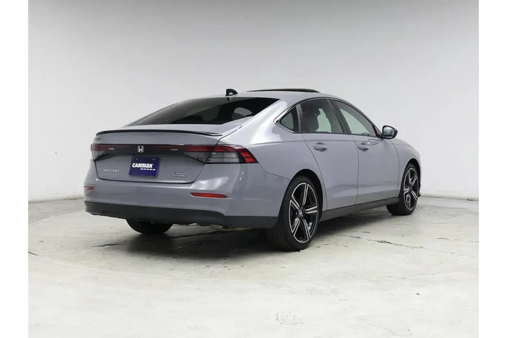 $27998 : Honda Accord Hybrid 2024 Spo image 8