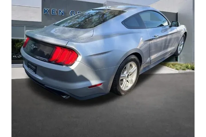 $17932 : Ford Mustang 2019 EcoBoost 2 image 3