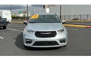 $29984 : Chrysler Pacifica 2023 Touri thumbnail