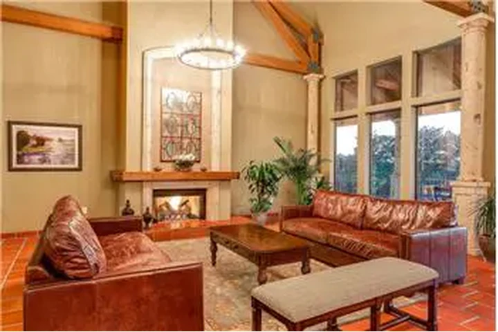 $2815 : Rental property with 2 bedro image 5